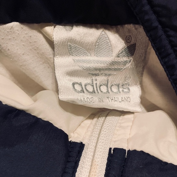 VINTAGE ADIDAS WINDBREAKER! - Picture 4 of 4